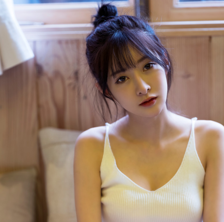 2W张美女壁纸，美女图片下载 - 雨点资源网